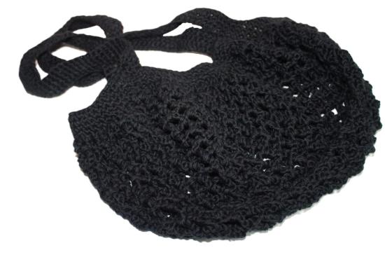 Gehäkelter Beutel schwarz