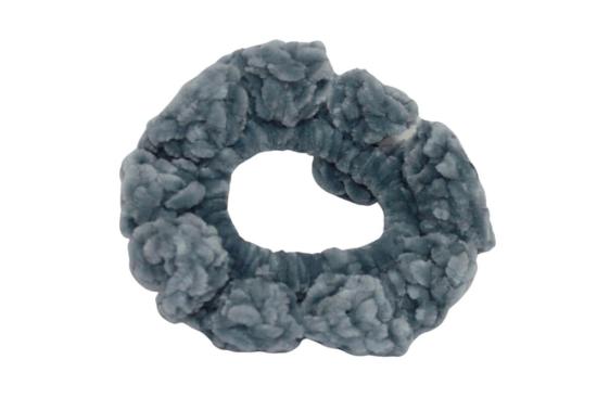 Handgehäkeltes Zopfgummi jeansblau