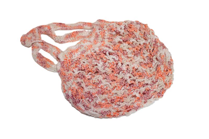 Gehäkelter orangener Beutel