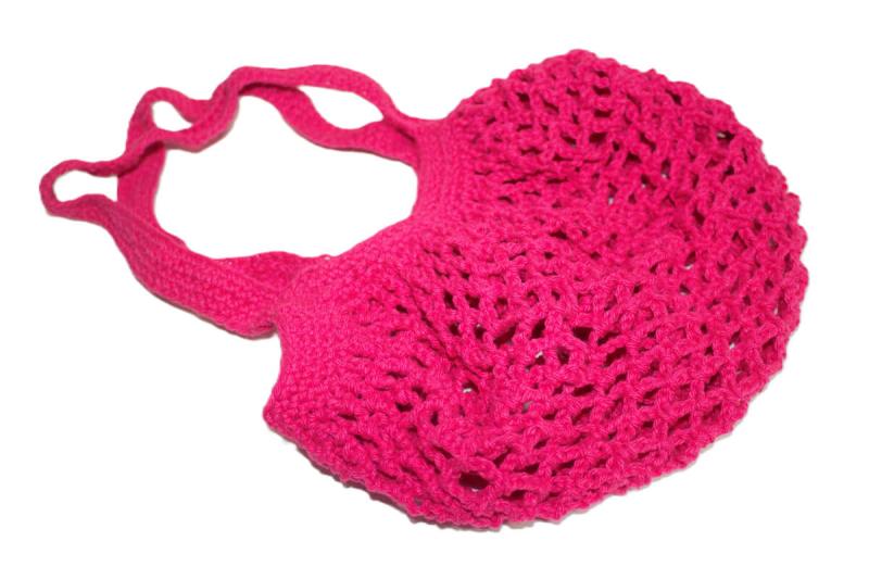Gehäkelter pinker Beutel